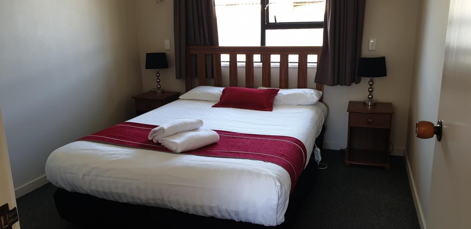 Commodore Motor Lodge Ашбъртън Екстериор снимка